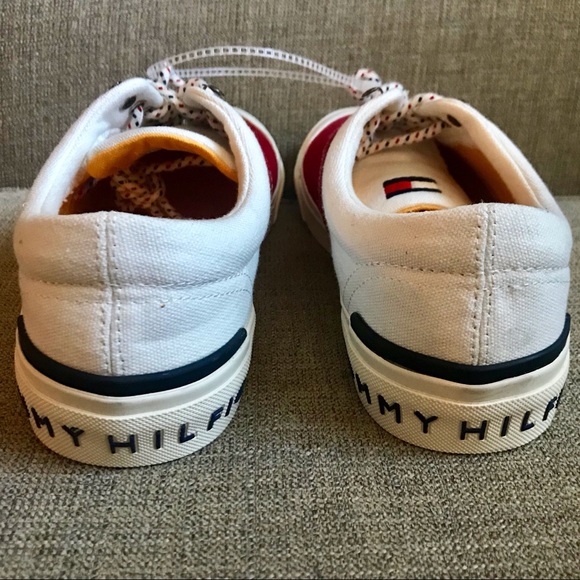 Tommy Hilfiger White, Red & Blue Canvas Shoe NWOT - Picture 3 of 6